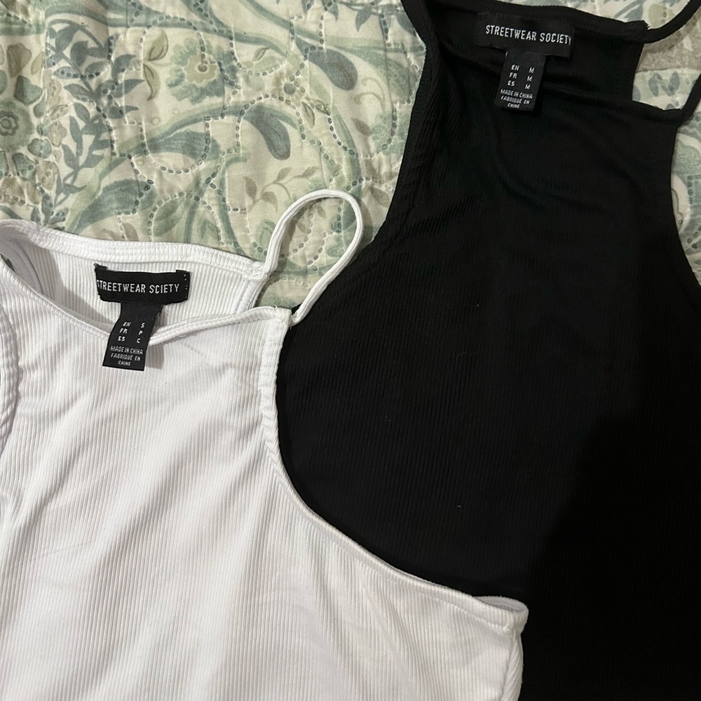 Shoulderless Tank top - Picture 3 of 3